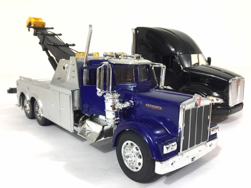 Trailer Kenworth T700 Escala 1:32 New Ray Con Grúa W900