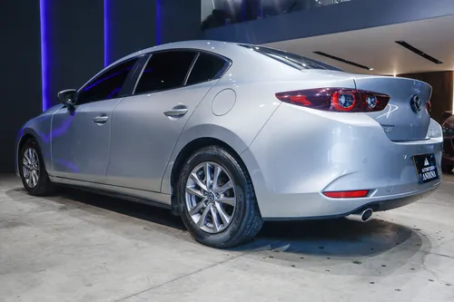 Mazda 3 Touring 2.0