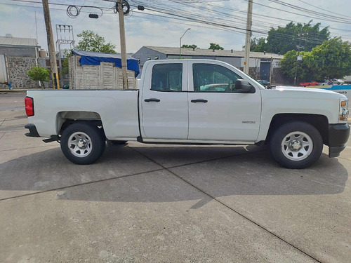 Chevrolet Silverado 5.4 2500 Cab Ext Ls V8 4x2 At