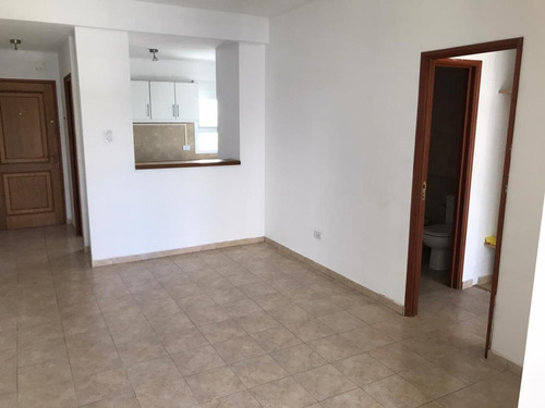 Imagen 5 de 11 de Depto 1 Dormitorio Con Cochera En Venta