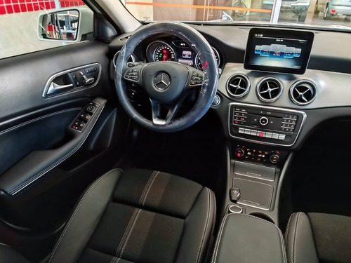 Imagem 14 de 15 de Mercedes-benz Gla 200 2020