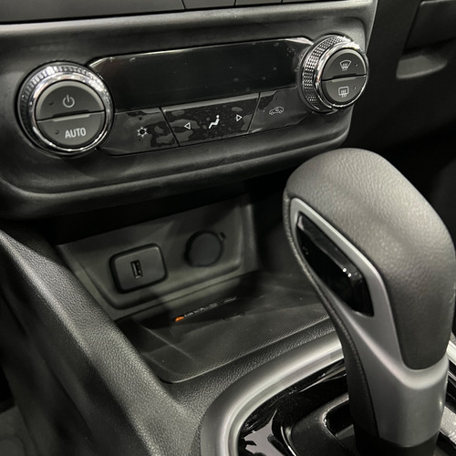 Imagen 9 de 18 de Chevrolet Tracker Premier 0km