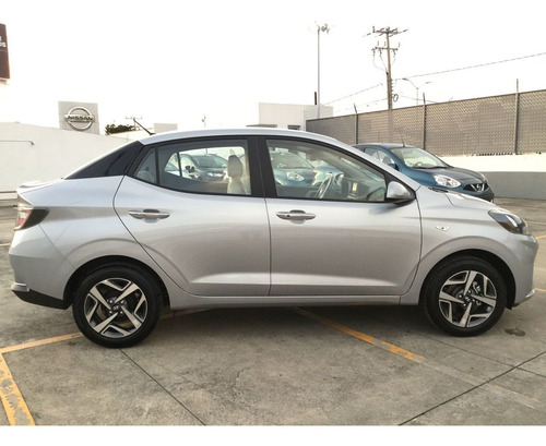 Imagen 12 de 15 de Hyundai Grand I10 4 Puertas