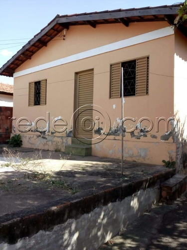 Imagem 1 de 10 de Casa 2 Quartos, 1 Banheiro, 1 Suíte, Sala, Cozinha, Área E Quintal. - Ca00307 - 69819535