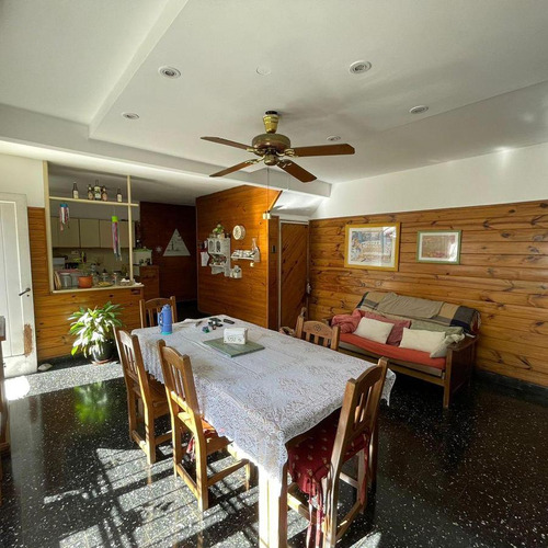 Ramón Falcón 473, Lomas De Zamora - Casa En 2 Plantas, 3 Dormitorios, Jardín