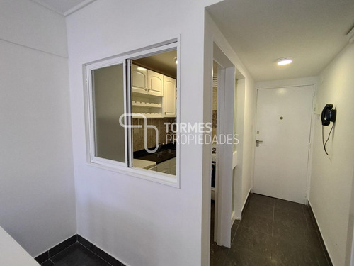 Departamento En Venta En Pleno Centro De Mar Del Plata 2 Ambientes A La Calle