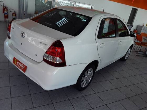 Toyota Etios 1.5 X Plus Sedan 16v Flex 4p Automático