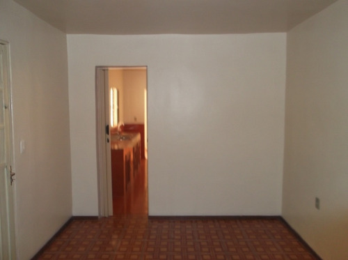 Imagem 13 de 19 de Casa Para Venda, 2 Dormitórios, Medianeira - Porto Alegre - 1188