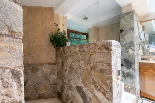 Casa En Venta En Loma Las Brujas. Cod V8340