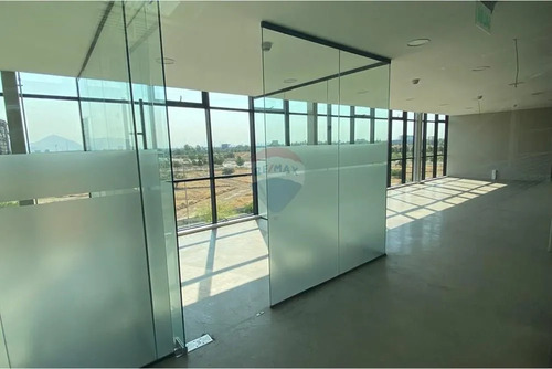 Bodega Con Oficina En Arriendo, Pudahuel, Santiago
