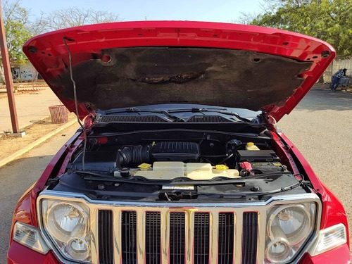 Imagen 13 de 14 de Jeep Cherokee Limited 4x4 Kk