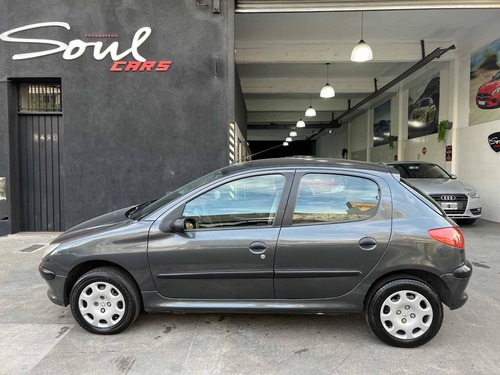 Imagen 9 de 14 de Peugeot 206 2012 1.4 Allure 75cv