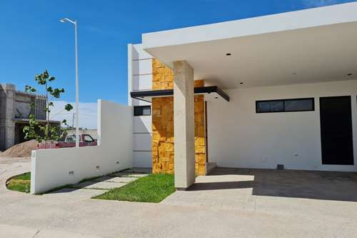 Casa Nueva A Estrenar Con Recamara En Planta Baja En Sector Viñedos  En Preventa, Torreon Coahuila