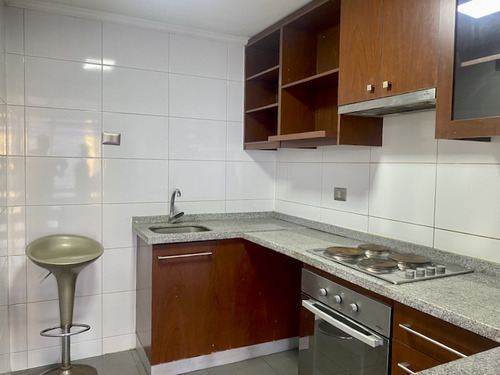 Depto 1dor + 2 Baños+ 1est+ 1bod/terraz/ Metro/