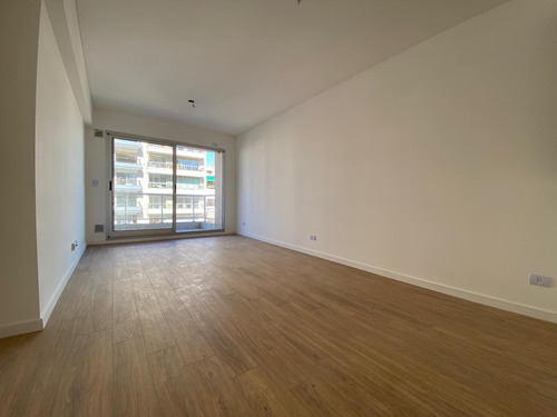 Imagen 5 de 23 de Hermoso 2 Ambientes Súper Luminoso! Baño Suite Y Toilette · Apto Profesional