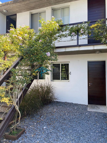 Venta Departamento 2 Dormitorios En Manantiales Con Parrillero