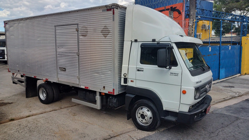 Volkswagen 10-160 Modelo 2014 Com Baú
