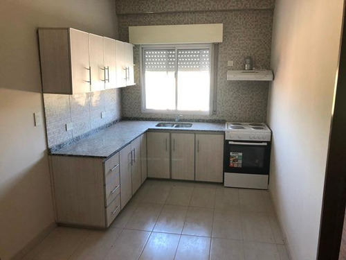 Departamento 3 Ambientes En Venta - Villa Luzuriaga