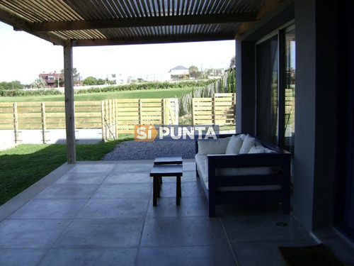 Imagen 4 de 18 de Casa En Alquiler