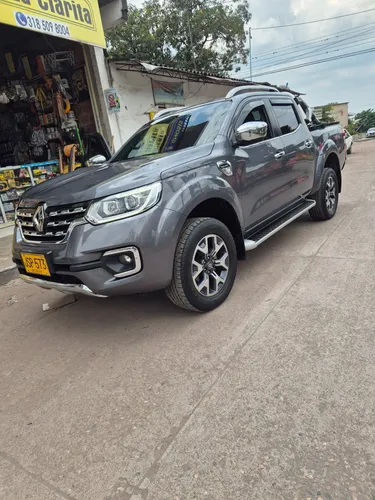 Renault Alaskan Full equipo