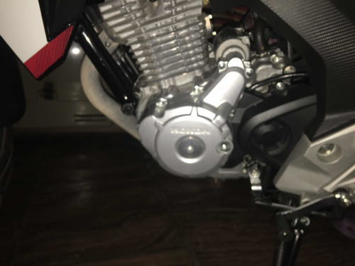 Imagen 4 de 8 de Honda New Twister 250