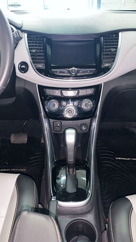 Imagen 10 de 13 de Chevrolet Traker