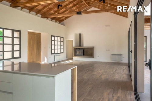 Casa 3 Dormitorios Venta La Reserva A Estrenar