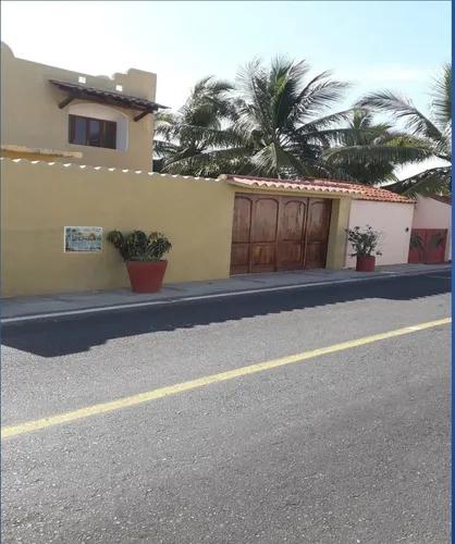 Casa En Venta En Playa Blanca, Zihuatanejo, Gro, México