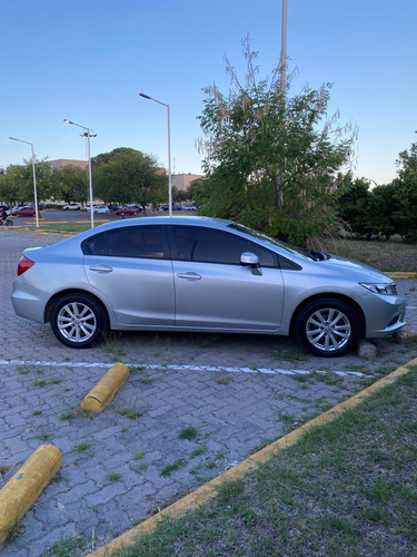 Honda Civic 1.8 Lxs At 140cv