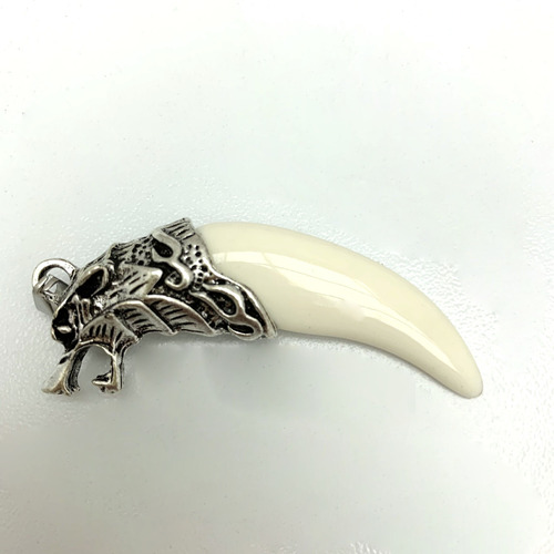 Inner Mongolia Wolf Tooth Pendant Necklace For Men And Women