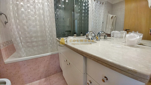 Apartamento De 3 Mas Dep. De Servicio Terraza Con Churrasquera En Playa Brava, Punta Del Este!!!!!!- Ref: 1858