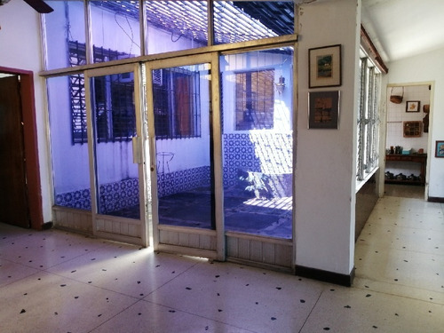 Imagen 15 de 30 de Gabriel Rivas Casa En Venta En Urb. Guaparo Valencia Cod: Foc-855