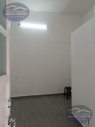 Oficina En Renta, Excelente Espacio Para Consultorio O Para Oficina En La Col. Obregón León Gto.