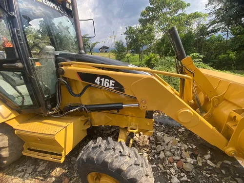 Retroexcavadora Caterpillar 416e Mod 2015