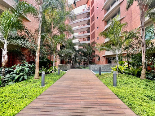 Apartamento Cuenta Con Acensor Privado, Mas Hermosa Vista De Caracas Y El Avila. En Venta Lomas De Las Mercedes - Mls #23-3245 Carmen Febles