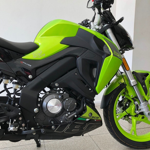 Imagen 7 de 22 de Benelli 180s