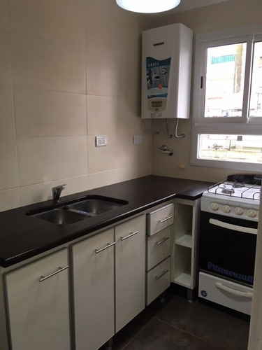 Imagen 5 de 14 de Departamento 2 Amb Con Vista Lateral Al Mar Zona Bristol Mdp