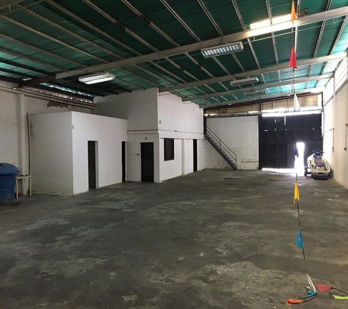 Imagen 8 de 14 de Galpón Con Local Comercial En Alquiler Maracay La Coromoto