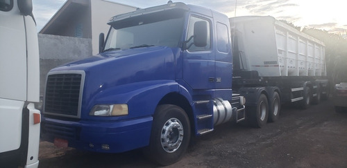 Imagem 2 de 8 de Caminhão Volvo Nh 12 380 6x2 - Ano 2000