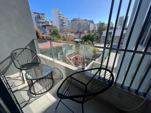 Departamento Monoambiente - Amoblado Con Balcon