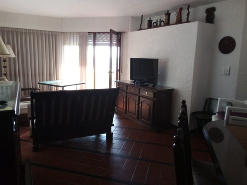 Imagen 3 de 11 de Apartamentos En Alquiler - Id: 2794