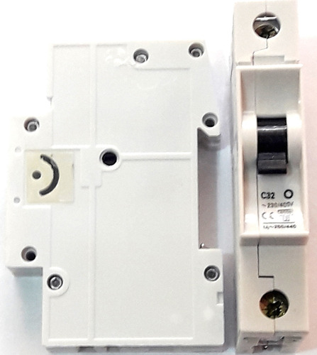 Disjuntor Fw-5sx 32 A Curva C Unipolar Kit Com 2 Pçs