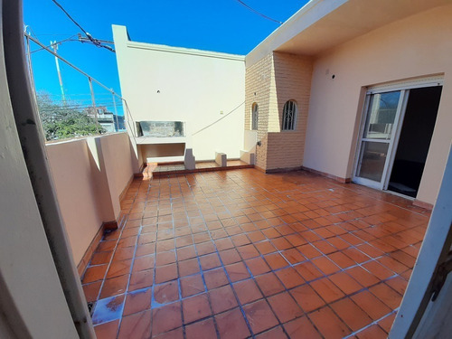 Imagen 13 de 14 de Oferta Departamento De Planta Alta Con Cochera O Salón En Pb