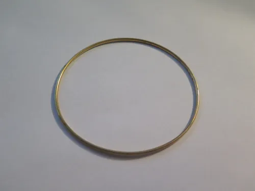 Par De Pulseras - Esclavas Enchapadas En Oro Dorado 6.6 Cm 6.6 Cm (Usado)