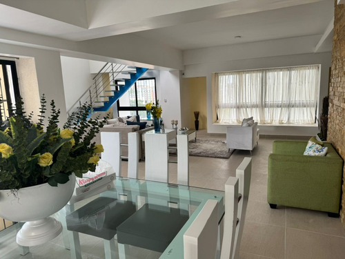 Amplio Apartamento En Venta Bella Vista 