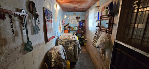 Casa Mas Terreno Ideal Para Inversión