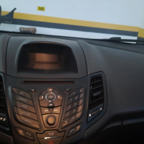Imagem 2 de 9 de Ford Fiesta 2018 1.6 16v Se Flex 5p