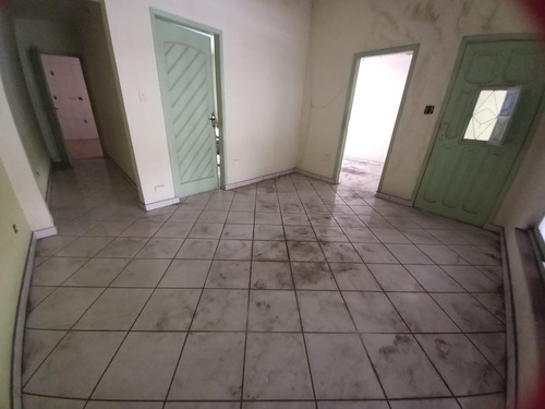 Casa Com 120 De Área Construída