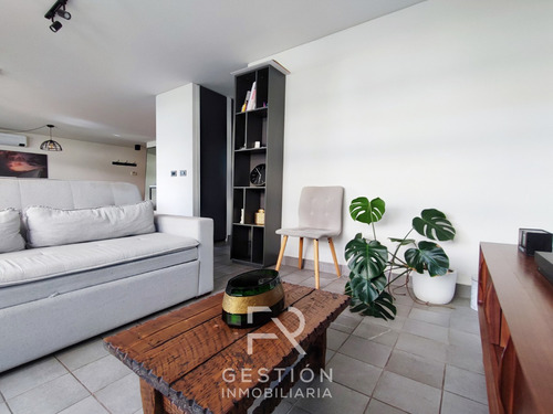 Depto Moderno Y Amoblado De 1d+2b - Box ; Barrio Consolidado