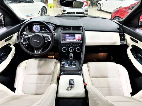Imagem 12 de 15 de Jaguar E-pace 2.0 16v P250 Flex R-dynamic Se Awd